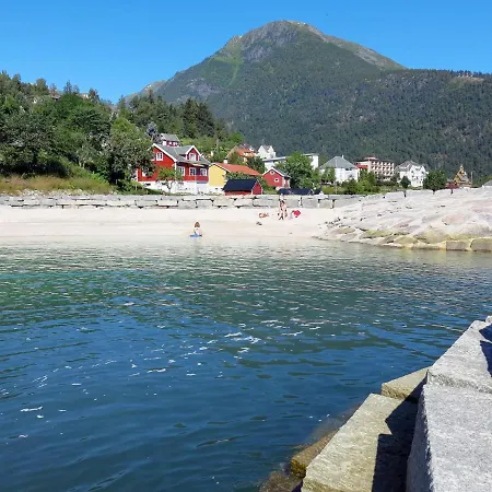 Holiday Elghytta By Interhome Vakantiehuis Balestrand